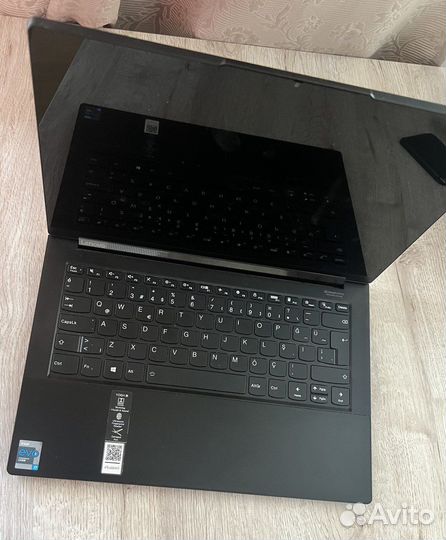 Lenovo yoga 9i 14ITL5