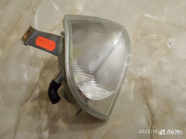 Указатель поворота правый Skoda Octavia 1U0953156A