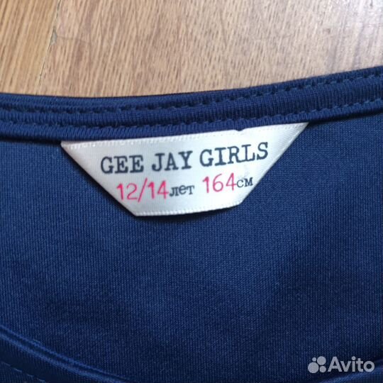 Нарядное платье на девочку 12-14 лет