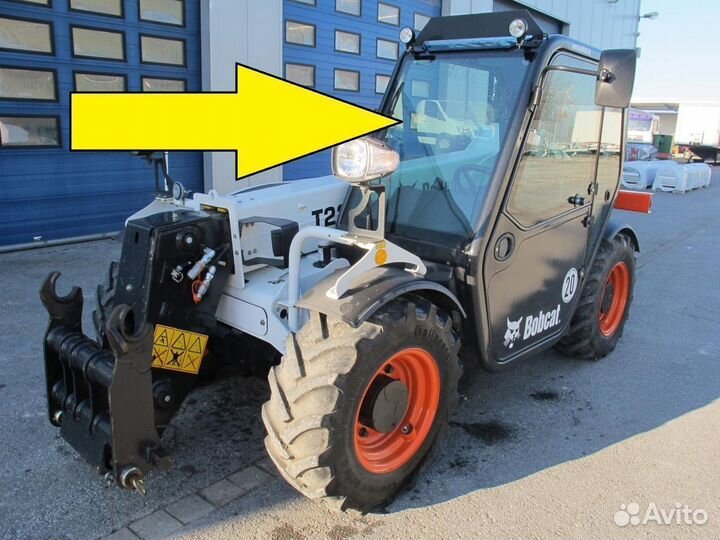 Стекло лобовое Bobcat T2250