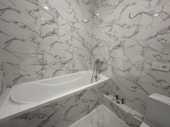 2-к. квартира, 66 м², 14/17 эт.