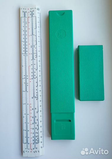 Логарифмическая линейка в футляре СССР, 1977