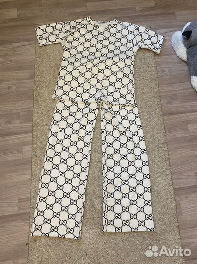 Крстюм размер m