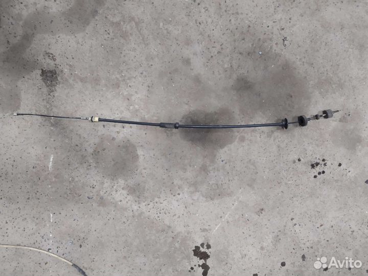 Трос сцепления renault sandero 1