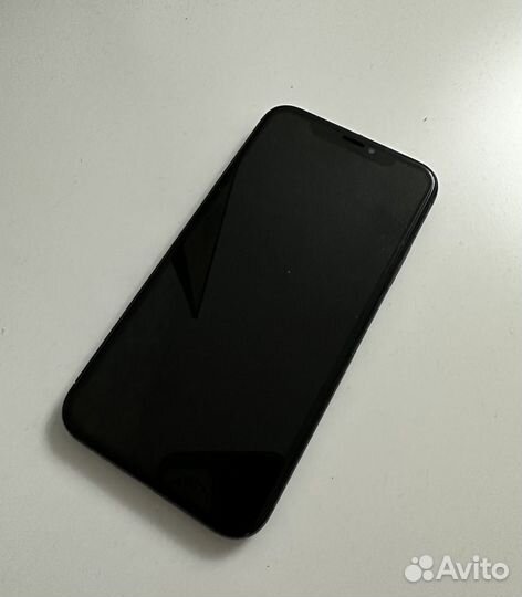iPhone X, 64 ГБ