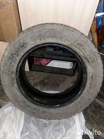 Hankook Winter I'Pike 225/60 R17