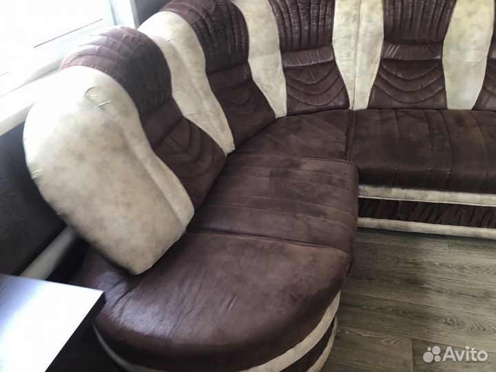 Угловой диван