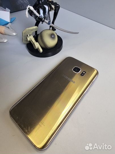 Samsung Galaxy S7 Edge, 4/64 ГБ