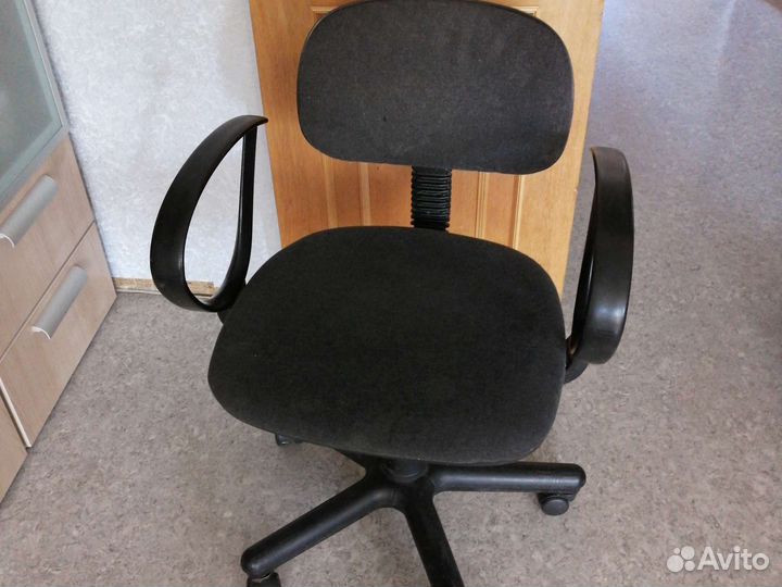 Компьютерное кресло