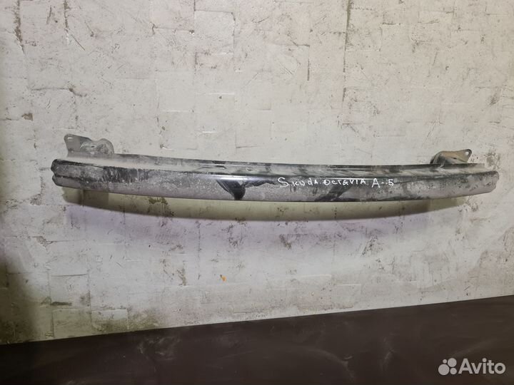 Усилитель заднего бампера для Skoda Octavia A5