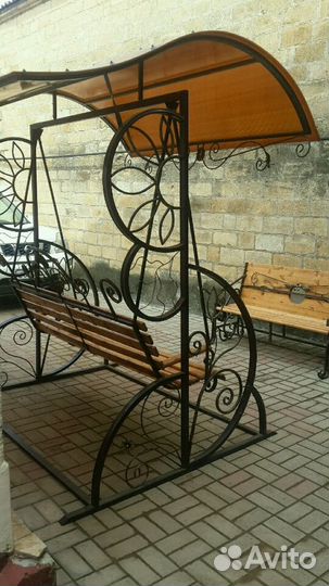 Кованые качели