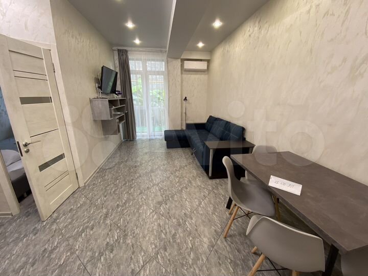 1-к. квартира, 40 м², 1/4 эт.