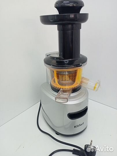 Соковыжималка Kitfort KT-1101-3