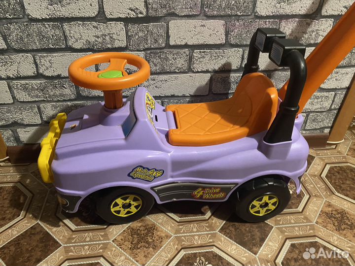 Машинка-каталка