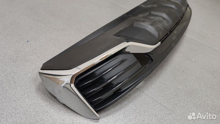 Накладка на задний бампер geely mojaro