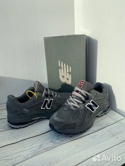 New balance 1906r