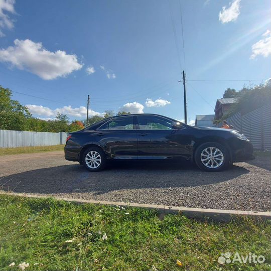 Toyota Camry, 2016