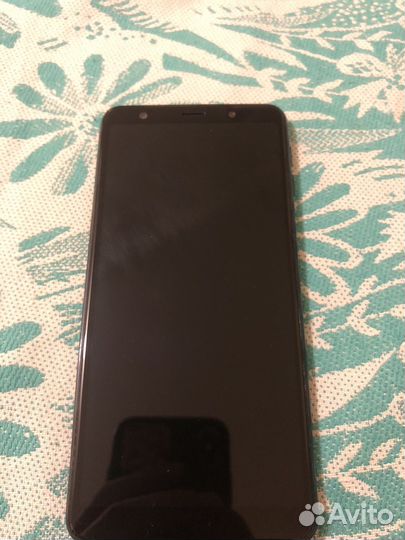 Samsung Galaxy A7 (2018), 4/64 ГБ