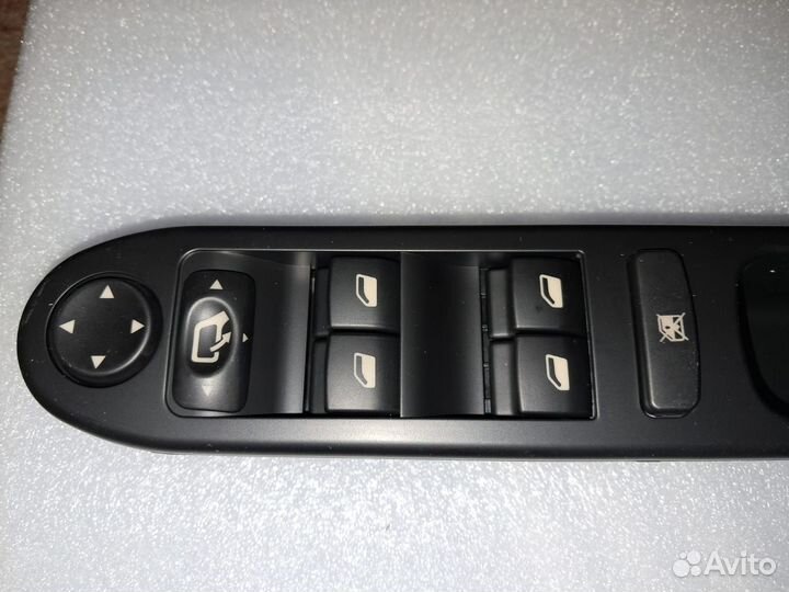 Блок управления стеклоподъемниками peugeot 307