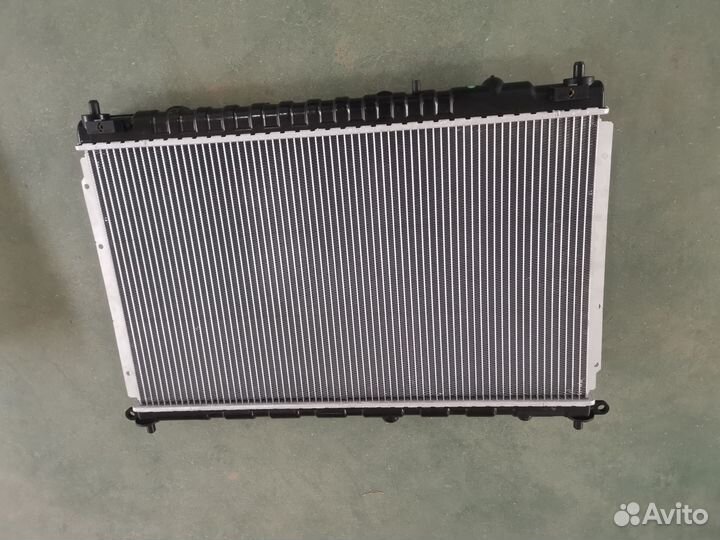 Радиатор MG 350, MG 3, MG 5 (для МКПП)