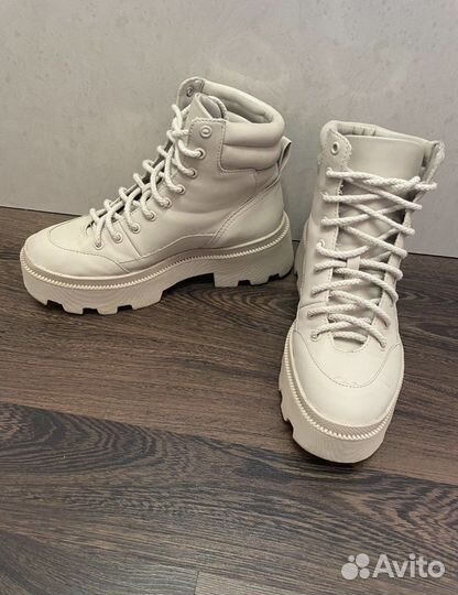 Ботинки Bershka