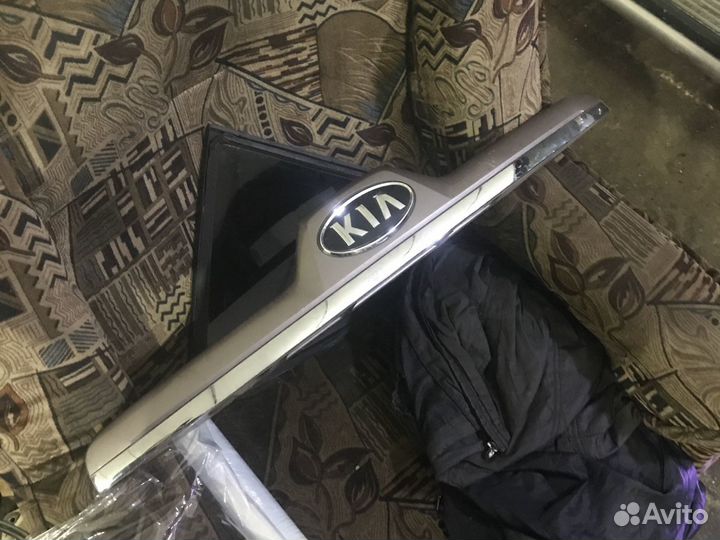 Накладка крышки багажника Kia Sportage 2