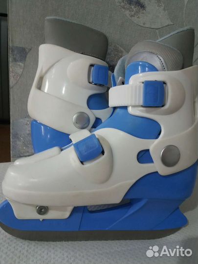 Коньки хоккейные детские новые