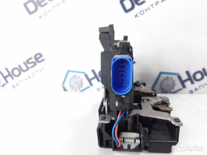 Замок двери задний левый Volkswagen Golf Plus 1.9