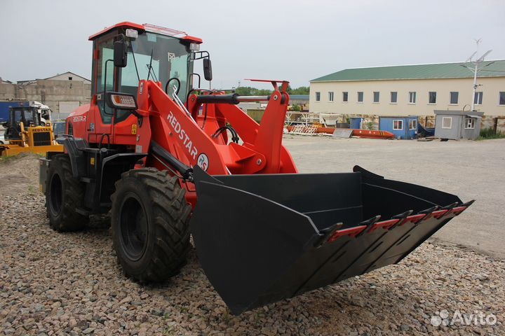 Фронтальный погрузчик Redstar 2500GT, 2023
