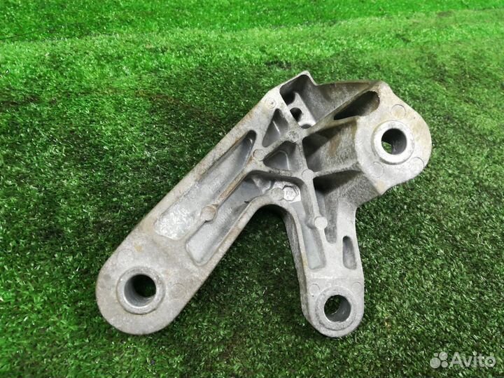 Кронштейн кпп Mazda 3 BK GM517M125TD