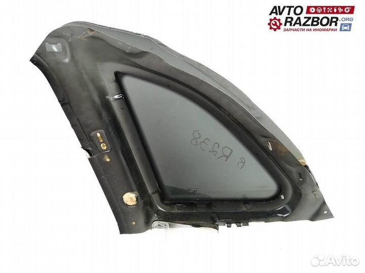 Стекло кузовное глухое правое Audi AQ5