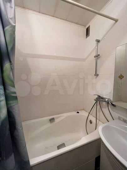 1-к. квартира, 52 м², 2/10 эт.