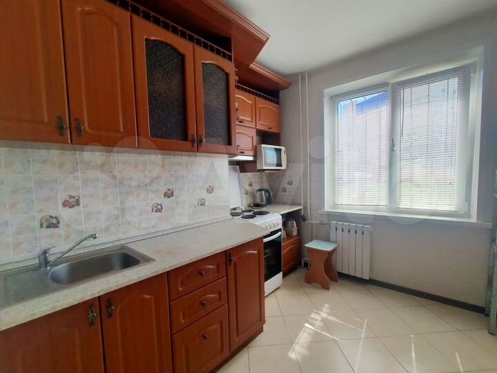 2-к. квартира, 53 м², 2/10 эт.