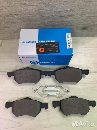 Колодки тормозные передние Chrysler Voyager 4