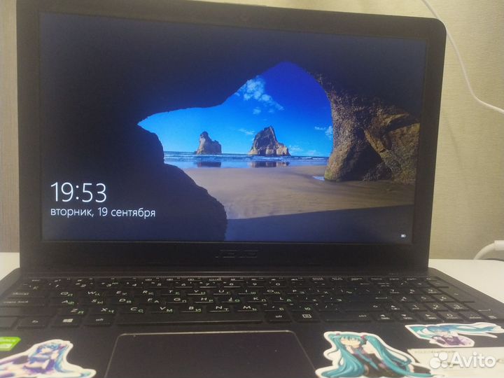 Игровой ноутбук asus i3-7020U, 6 Гб, MX110