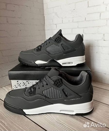 Jordan 4 retro