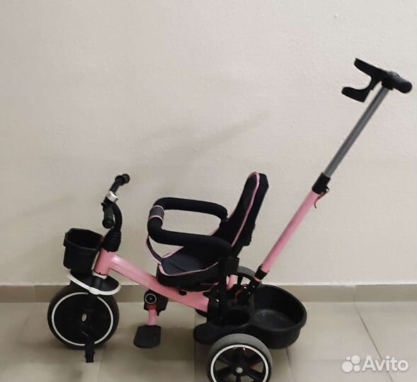Велосипед детский трёхколёсный с ручкой