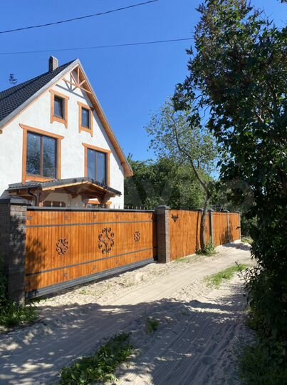 Дом 250 м² на участке 6 сот.