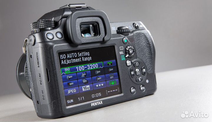 Pentax k5IIs(18-55mm AL) +Сумка+1гб+GPS+Коробка+