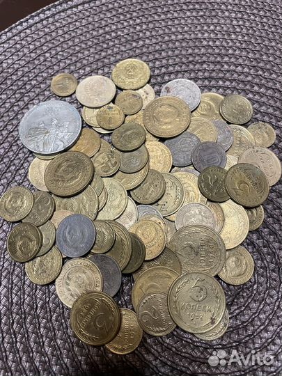 80 монет раннего СССР