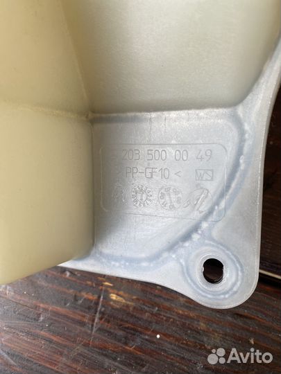 Бачок расширительный Mercedes-Benz C-Class W203