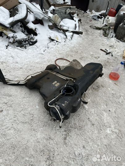 Топливный бак Skoda Rapid 2019 год