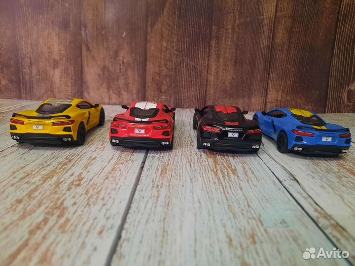Машинки Kinsmart Chevrolet Corvette C8 2021