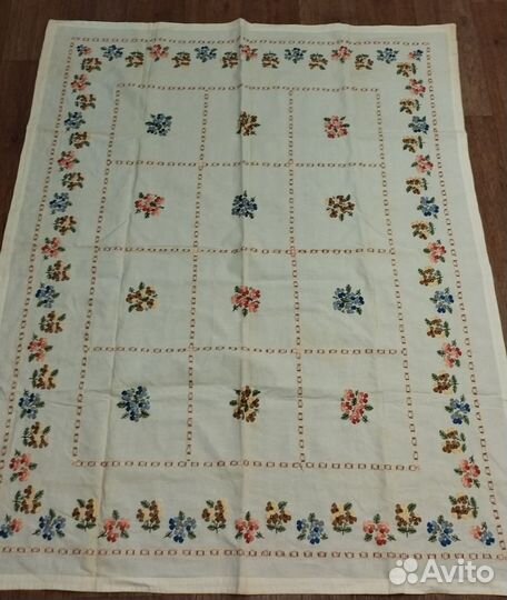 Скатерть. Винтаж. Ручная вышивка. 1956 г