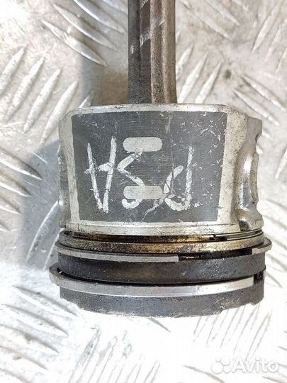 Поршень с шатуном Citroen Berlingo 2002-2012