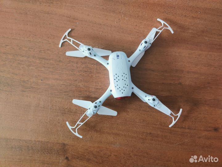 Квадрокоптер syma x22sw