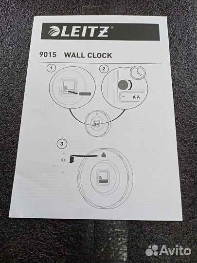 Часы настенные кварцевые Leitz Wow белый