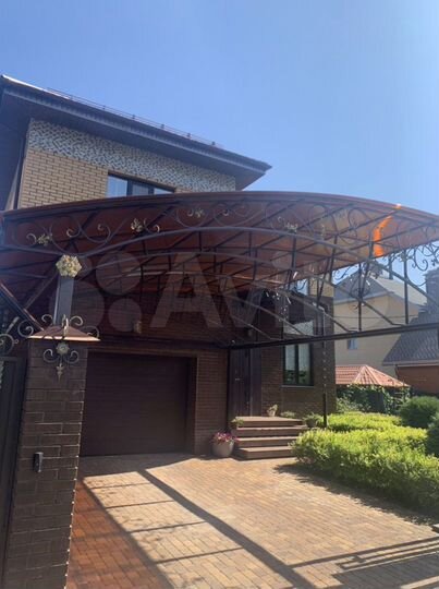 Дом 250 м² на участке 6 сот.