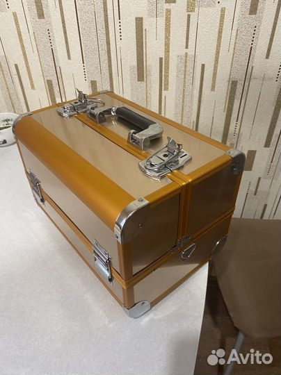 Бьюти кейс для визажиста