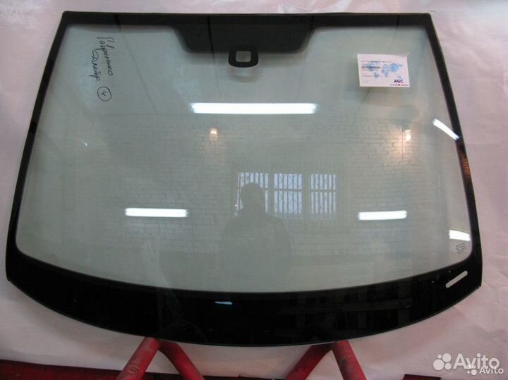 Лобовое стекло Renault Latitude / Safrane